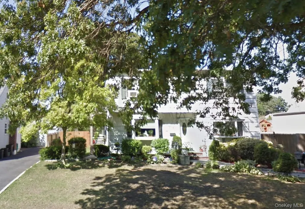 858 Mayer Wantagh NY 11793