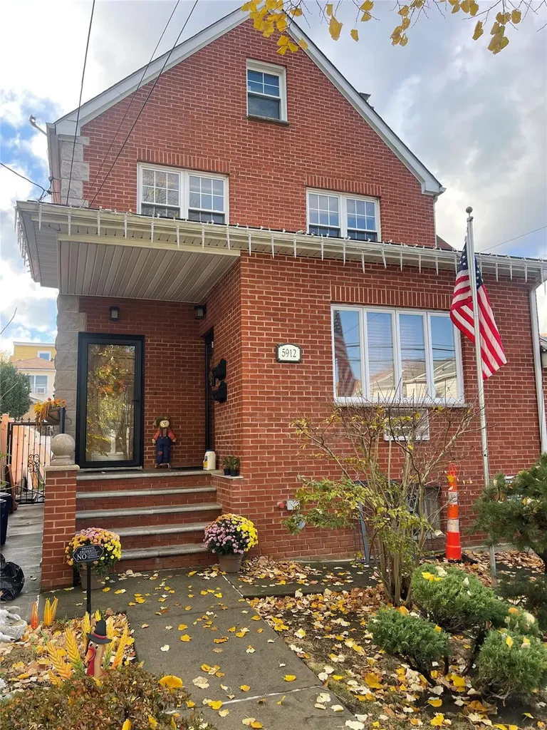 59-12 160th Street Fresh Meadows NY 11365