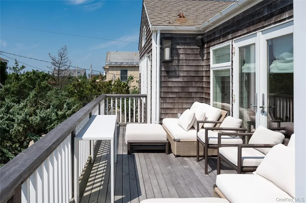 1005 Surf View Ocean Beach NY 11770