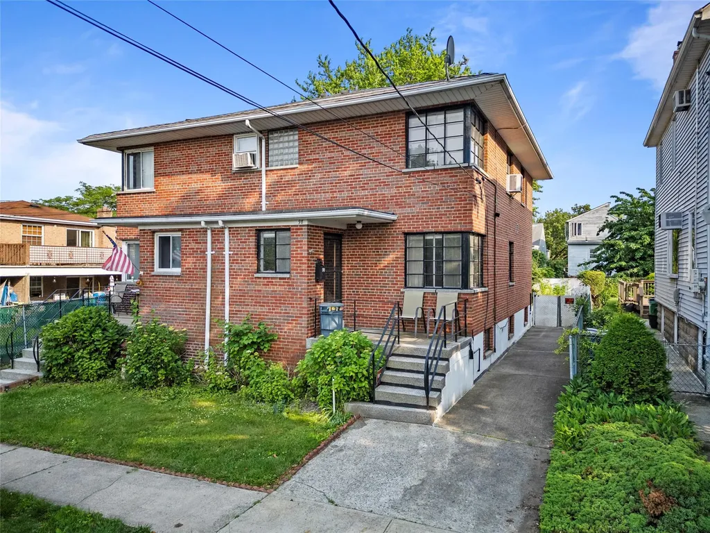 98 Pell Place Bronx NY 10464
