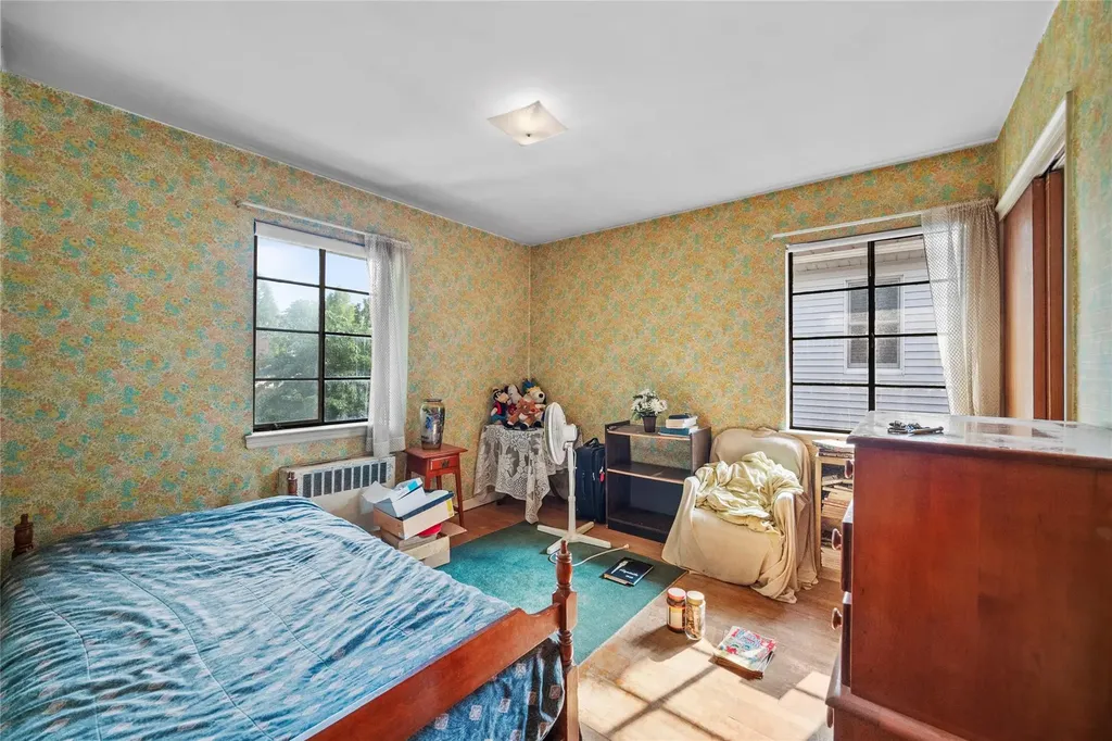 98 Pell Place Bronx NY 10464