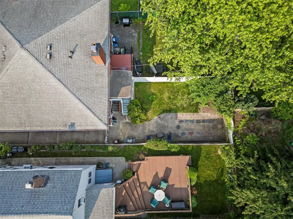 98 Pell Place Bronx NY 10464