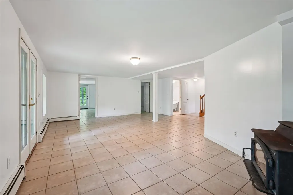 25 Cascade Lake Road Warwick NY 10990