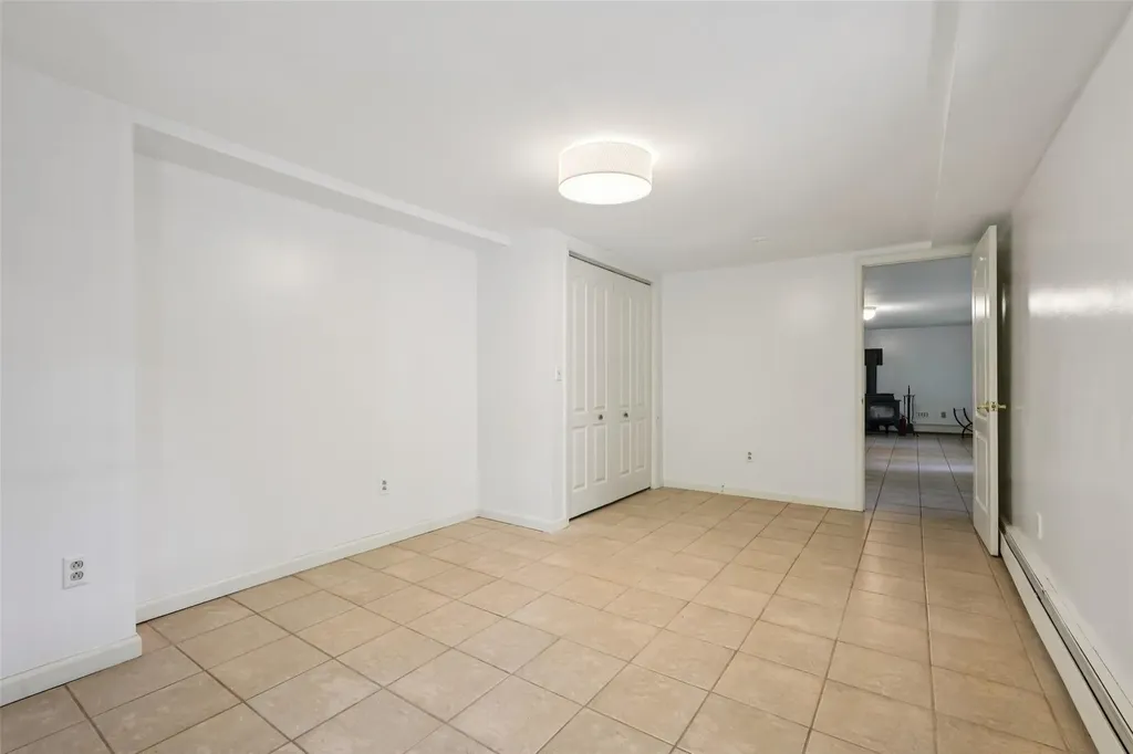 25 Cascade Lake Road Warwick NY 10990