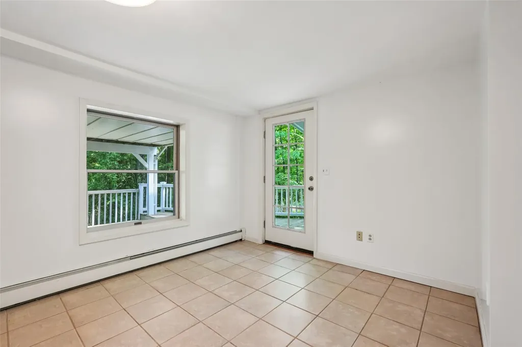 25 Cascade Lake Road Warwick NY 10990