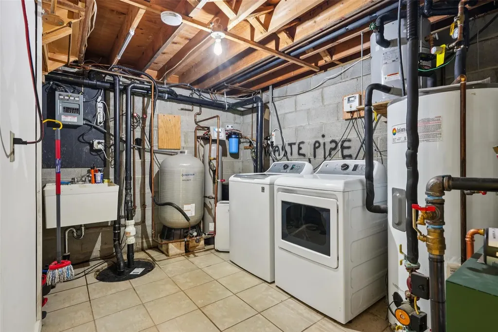 25 Cascade Lake Road Warwick NY 10990