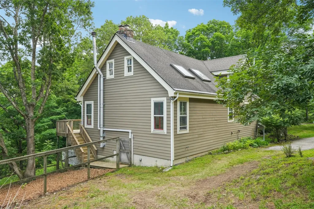 25 Cascade Lake Road Warwick NY 10990