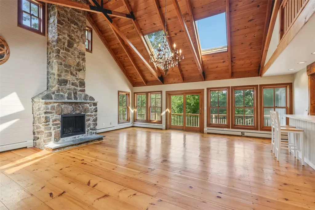 25 Cascade Lake Road Warwick NY 10990