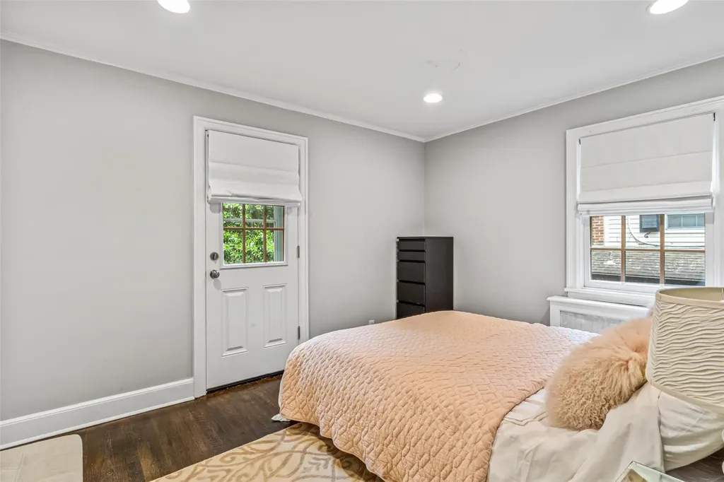 9 Wyngate Place Great Neck NY 11021