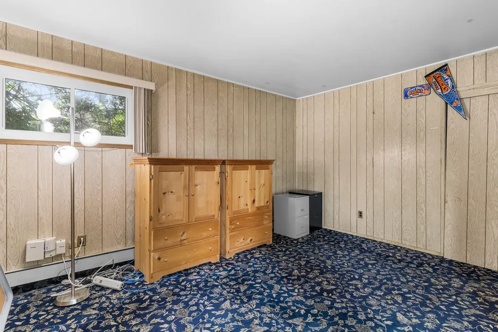 12 Melody Lane Westbury NY 11590