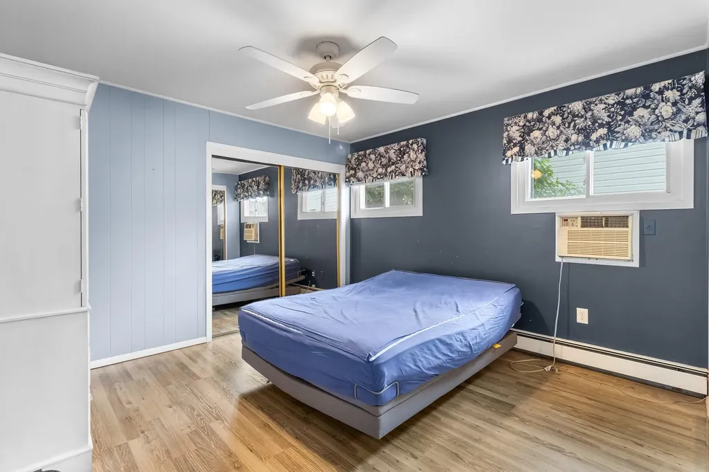 12 Melody Lane Westbury NY 11590