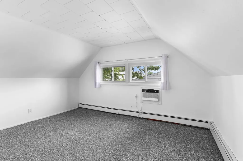 12 Melody Lane Westbury NY 11590