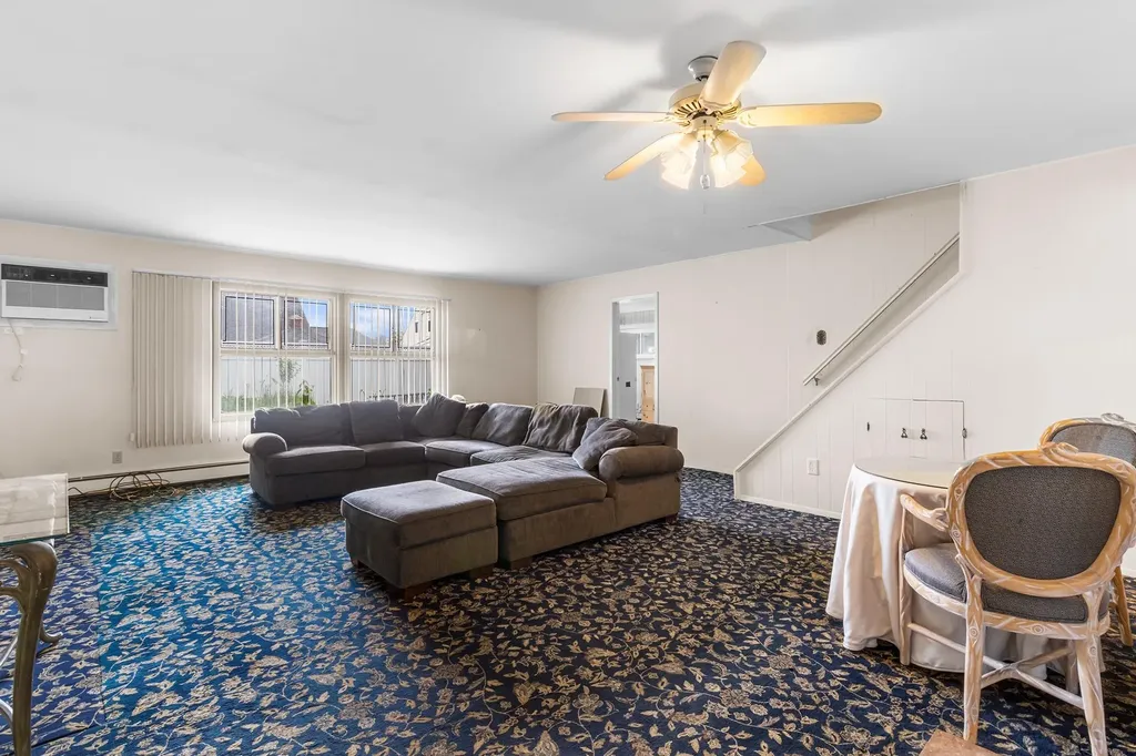 12 Melody Lane Westbury NY 11590