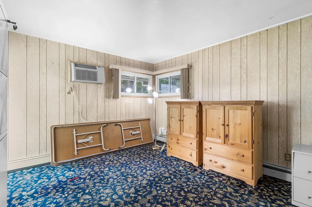 12 Melody Lane Westbury NY 11590