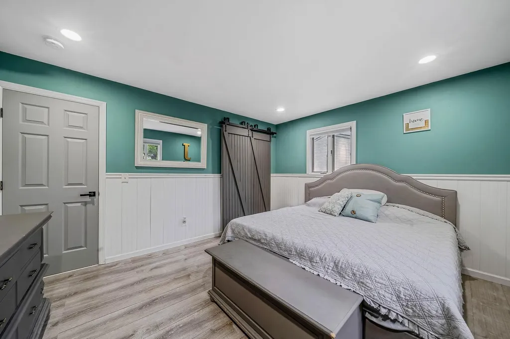 80 Breston Drive E Shirley NY 11967