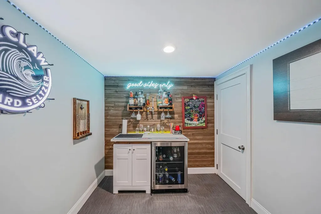 80 Breston Drive E Shirley NY 11967
