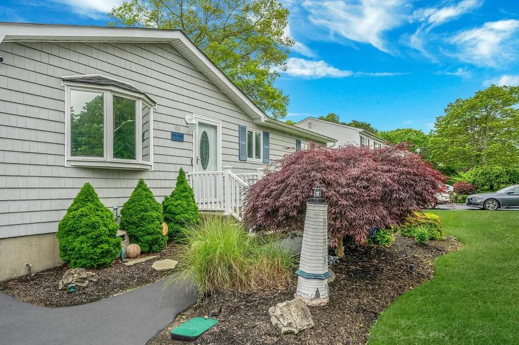 80 Breston Drive E Shirley NY 11967