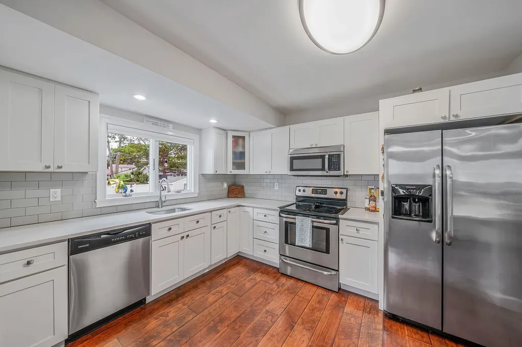 80 Breston Drive E Shirley NY 11967