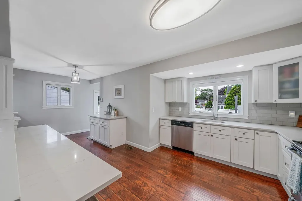 80 Breston Drive E Shirley NY 11967