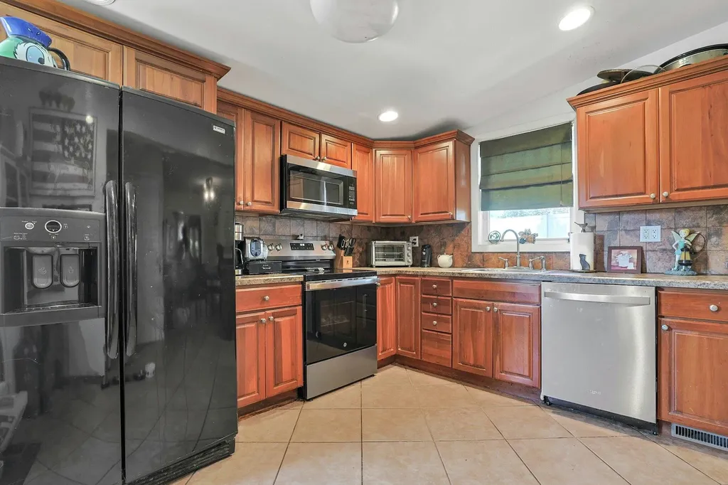 61 Westlake Drive Valhalla NY 10595