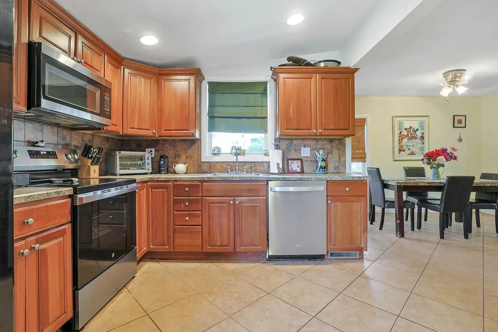 61 Westlake Drive Valhalla NY 10595