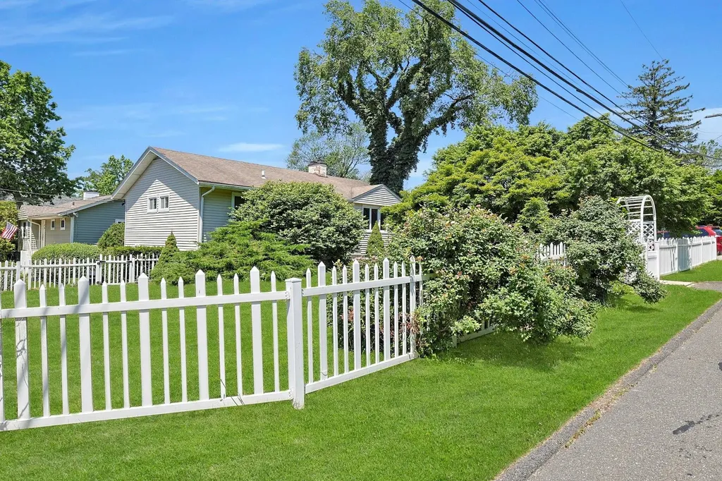 61 Westlake Drive Valhalla NY 10595