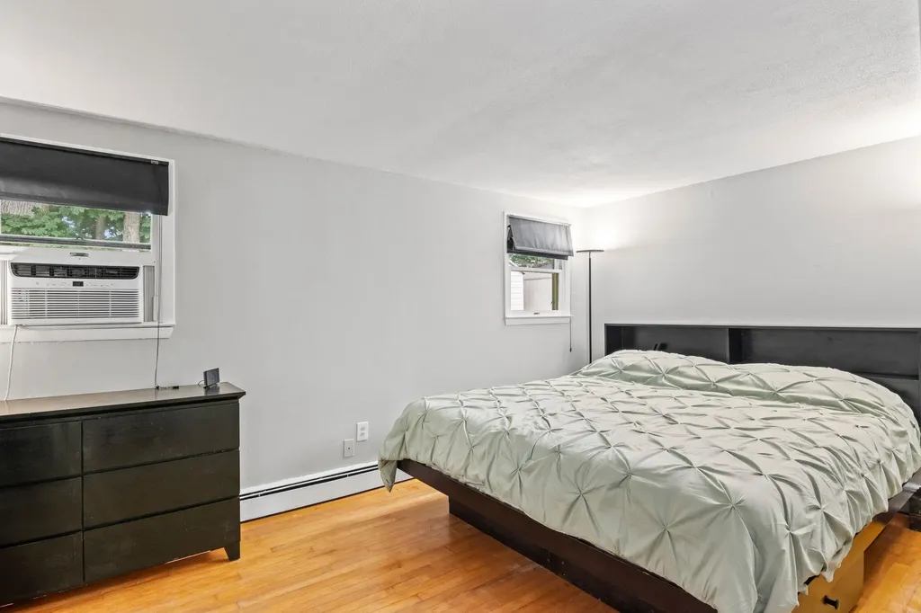 10 Elm Avenue Smithtown NY 11787
