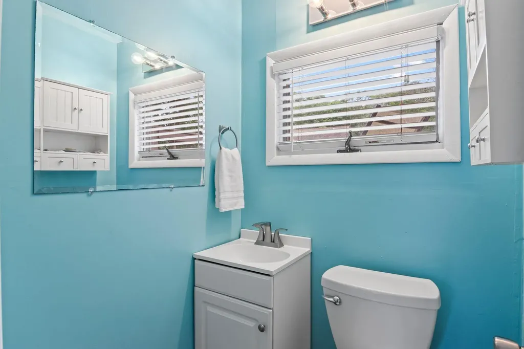 10 Elm Avenue Smithtown NY 11787