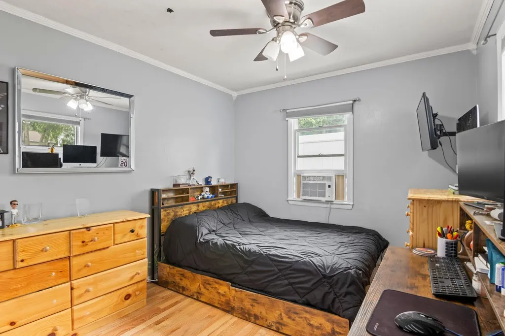 10 Elm Avenue Smithtown NY 11787
