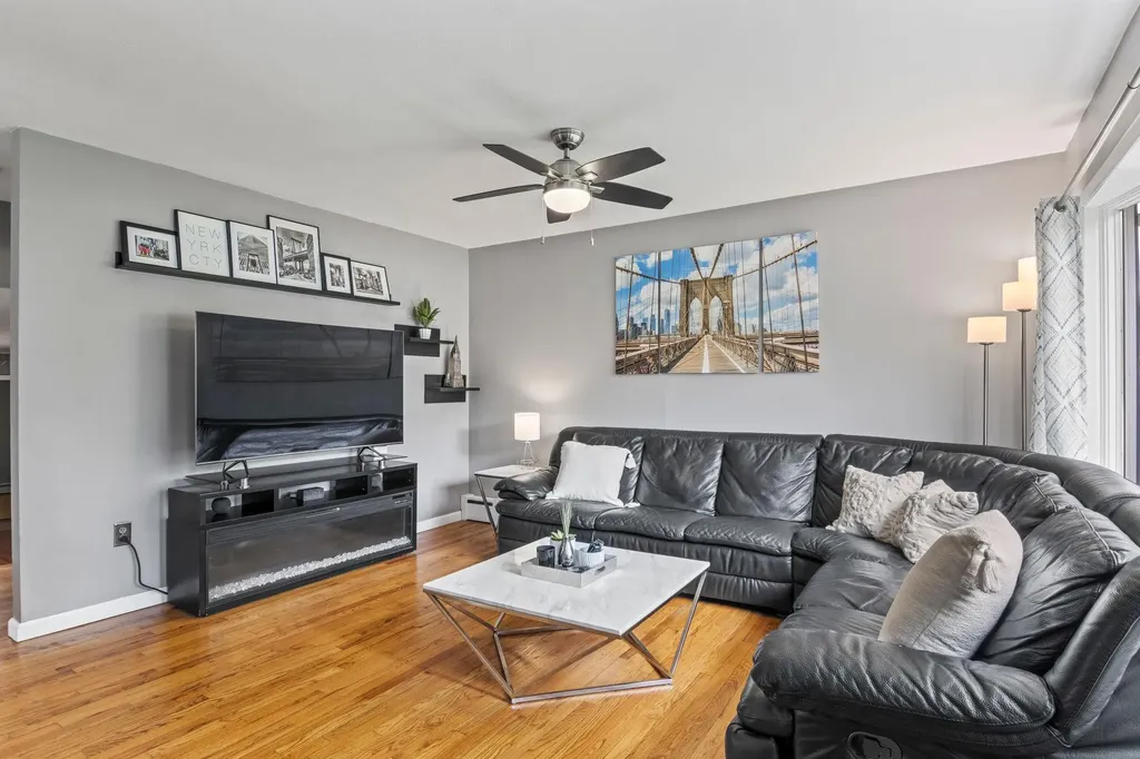 10 Elm Avenue Smithtown NY 11787