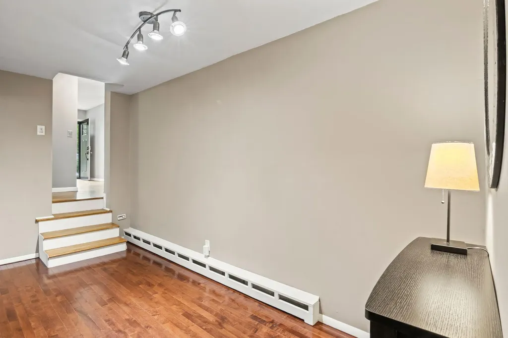 10 Elm Avenue Smithtown NY 11787