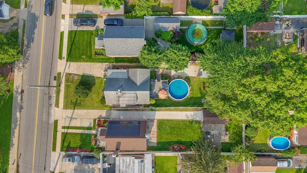 202 Roosevelt Avenue Valley Stream NY 11581