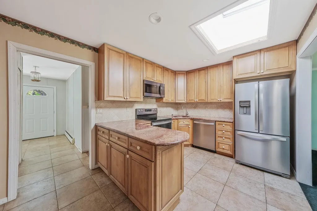 16 Marlin Road Centereach NY 11720
