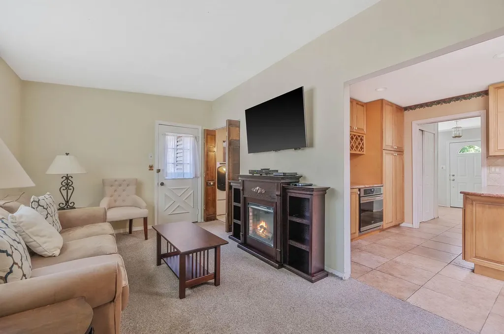 16 Marlin Road Centereach NY 11720