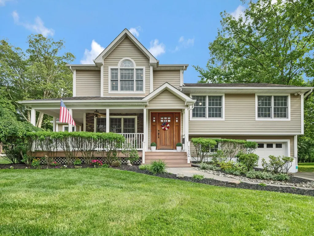 112 E George Avenue Pearl River NY 10965