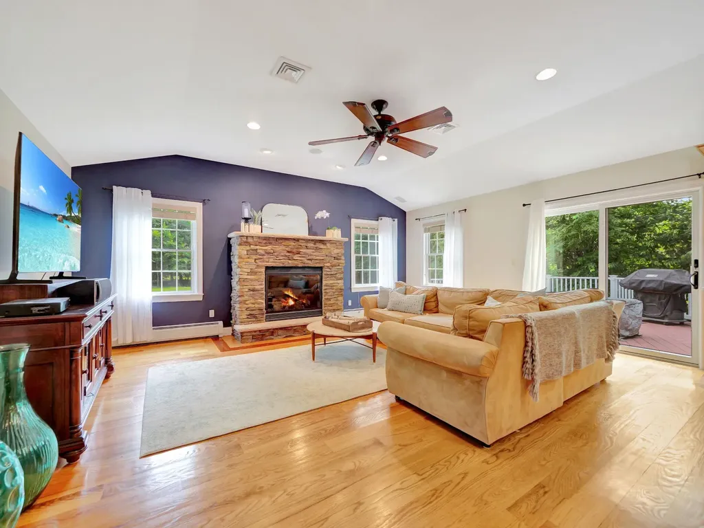 112 E George Avenue Pearl River NY 10965