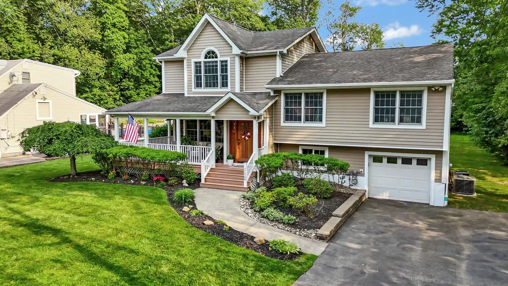 112 E George Avenue Pearl River NY 10965
