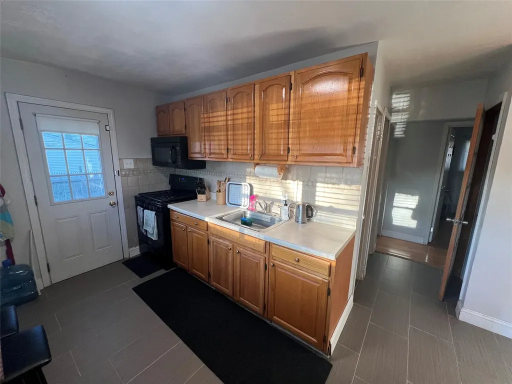907 Americus Avenue East Patchogue NY 11772
