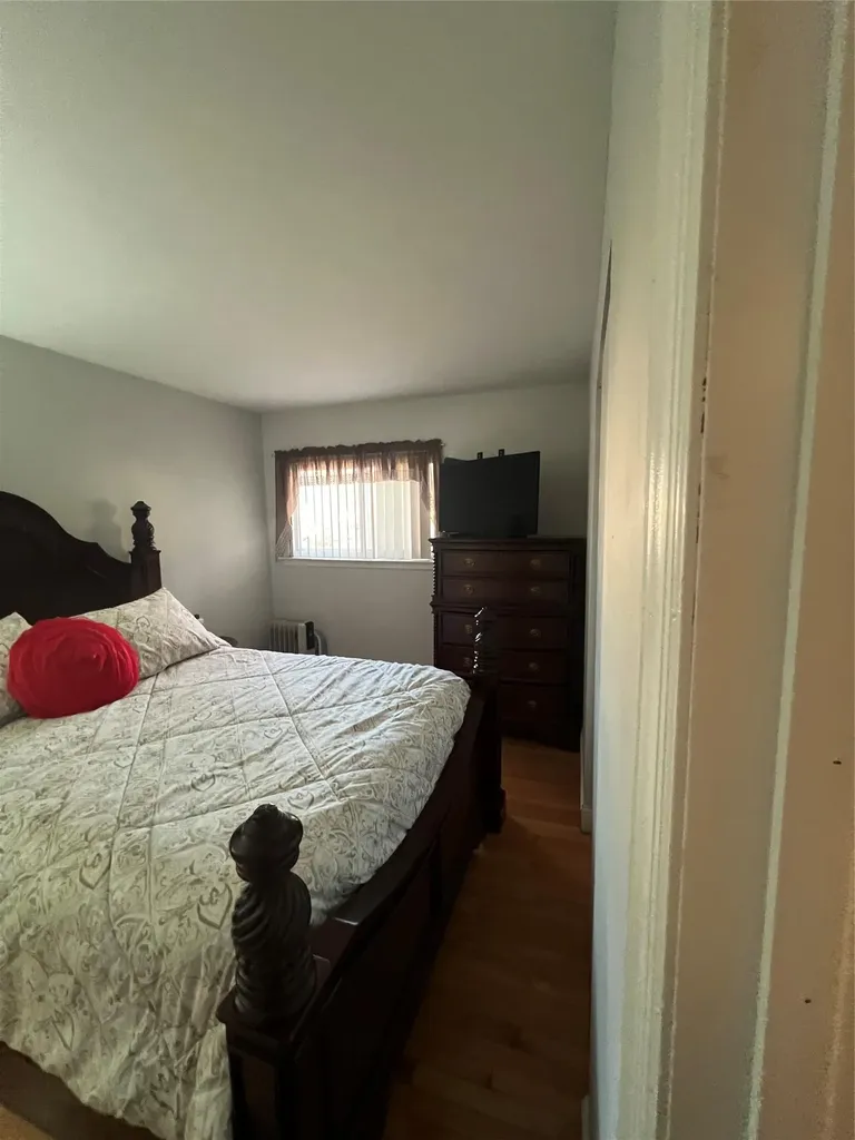 907 Americus Avenue East Patchogue NY 11772