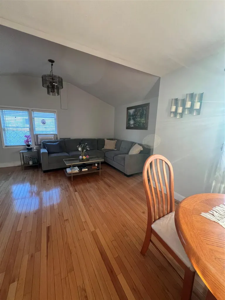 907 Americus Avenue East Patchogue NY 11772