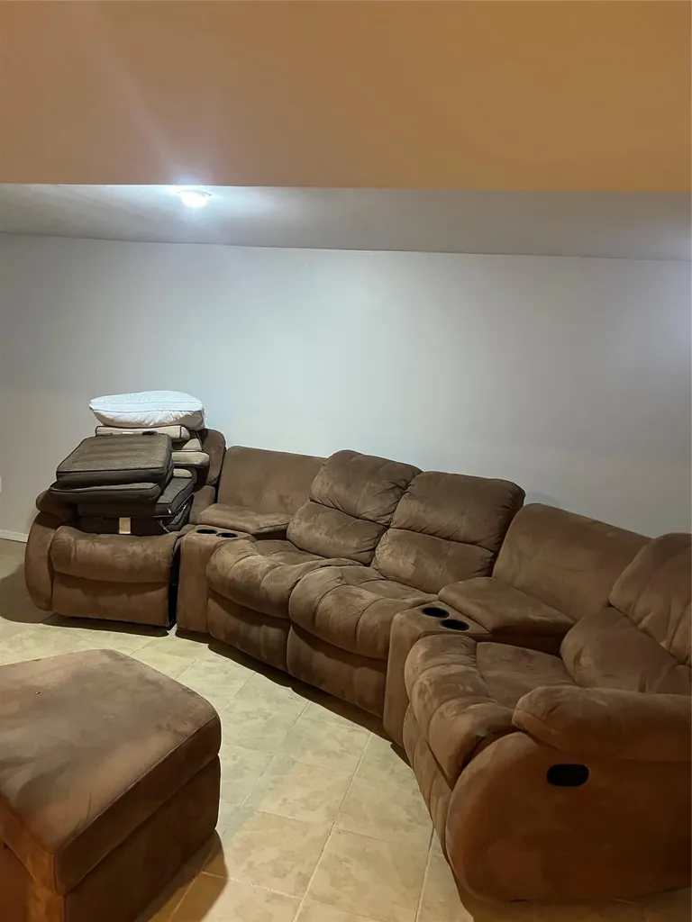 907 Americus Avenue East Patchogue NY 11772