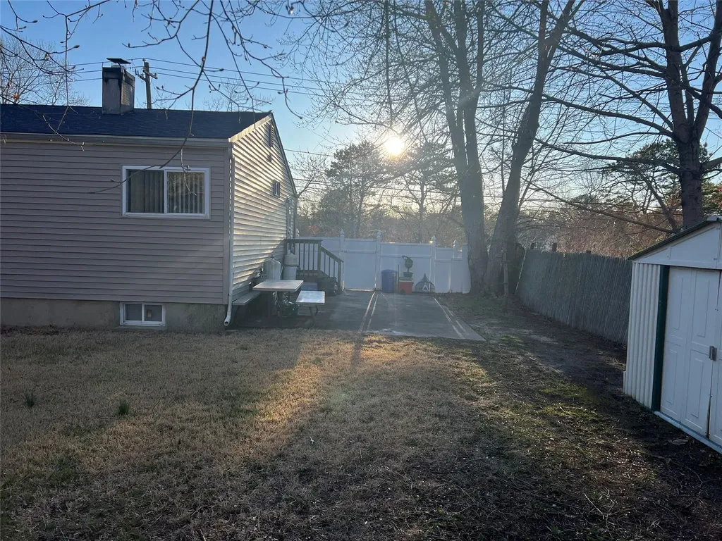907 Americus Avenue East Patchogue NY 11772