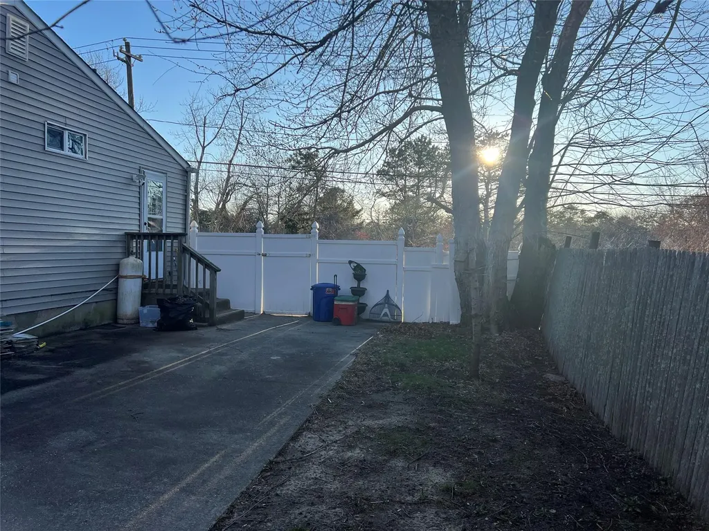 907 Americus Avenue East Patchogue NY 11772