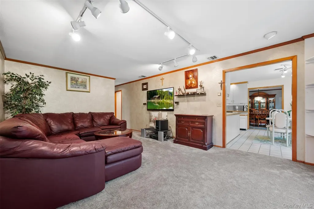 1 Blue Sky Drive Suffern NY 10901