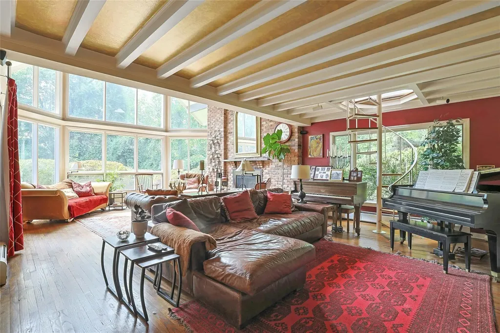 9 Van Houten Fields West Nyack NY 10994