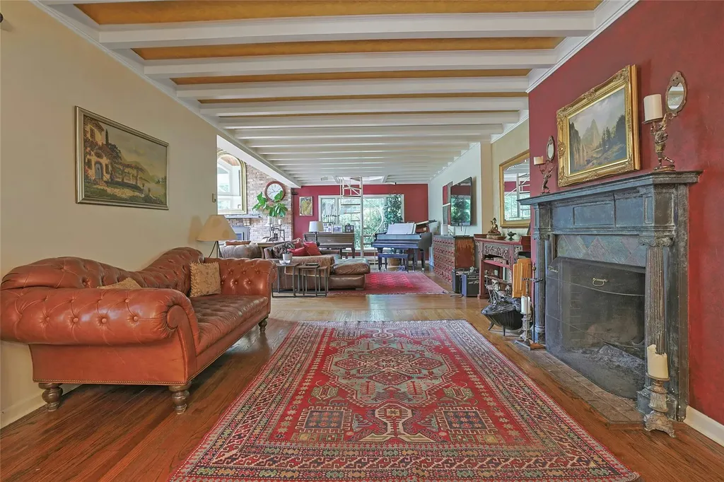 9 Van Houten Fields West Nyack NY 10994