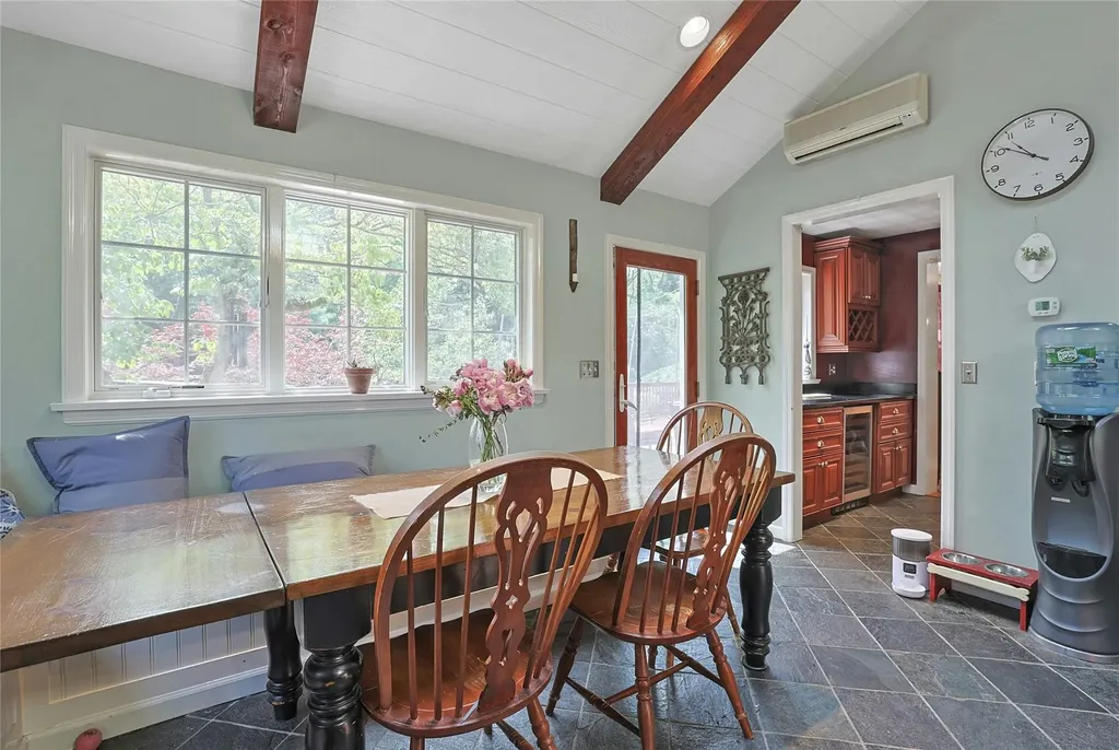 9 Van Houten Fields West Nyack NY 10994