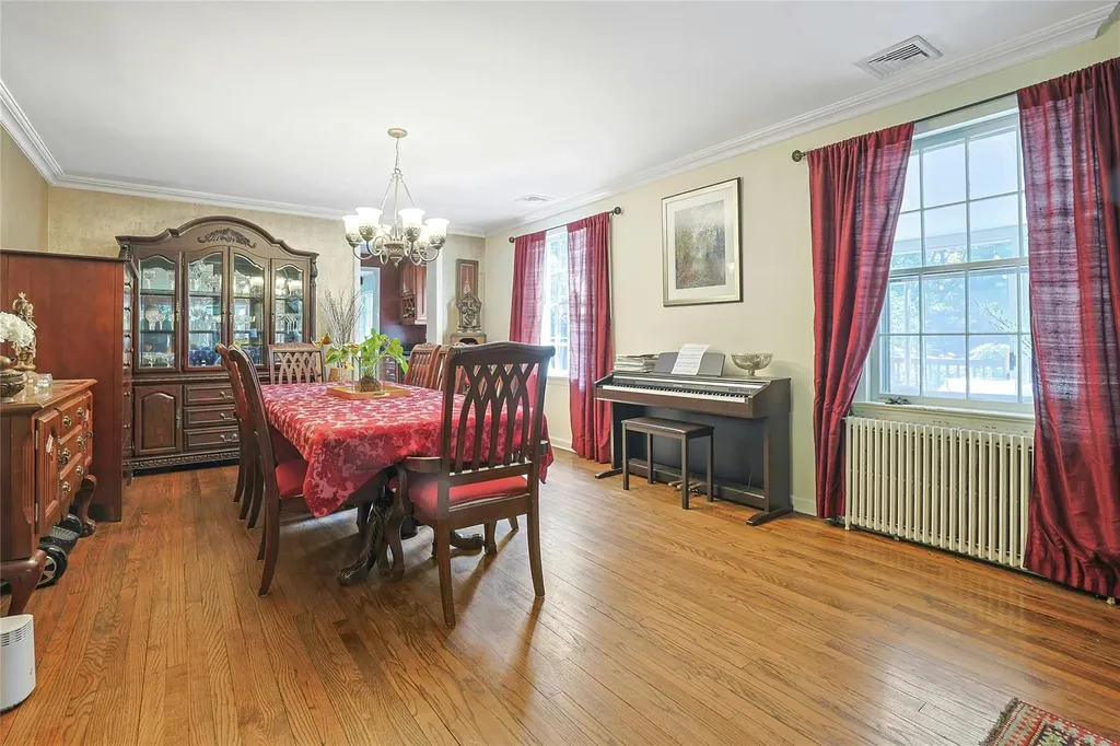 9 Van Houten Fields West Nyack NY 10994