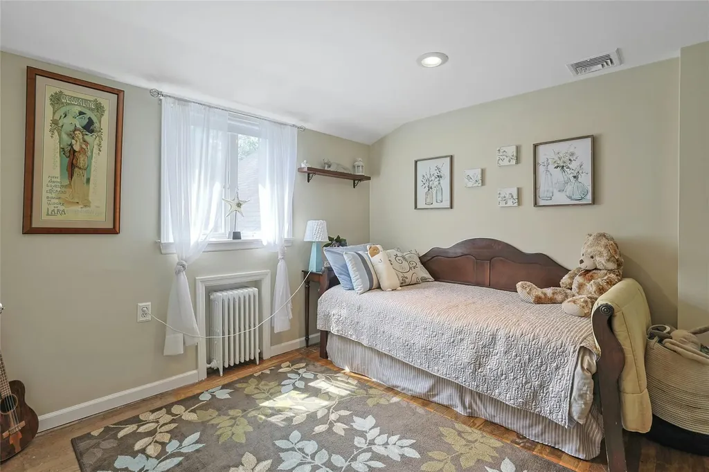 9 Van Houten Fields West Nyack NY 10994