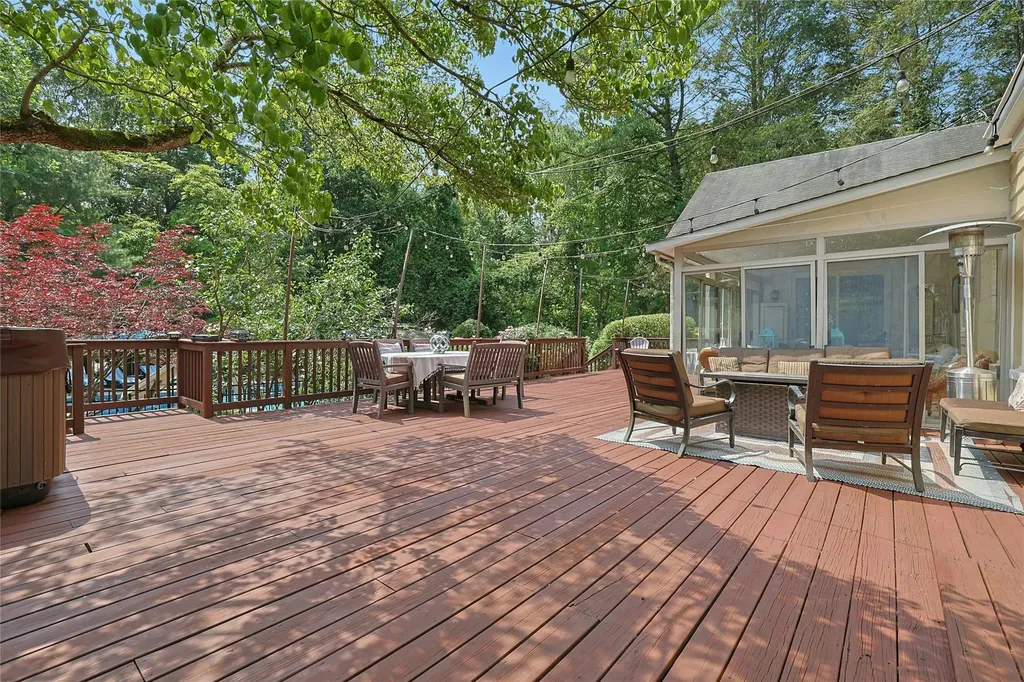 9 Van Houten Fields West Nyack NY 10994